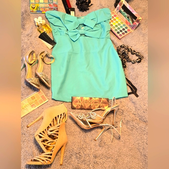 Beautiful aqua mint dress size Large - Picture 4 of 6